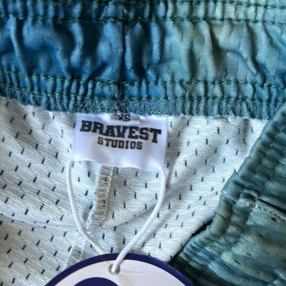 Bravest‎ Studios Cowboys Horses Shorts XS Nwt - Picture 3 of 4